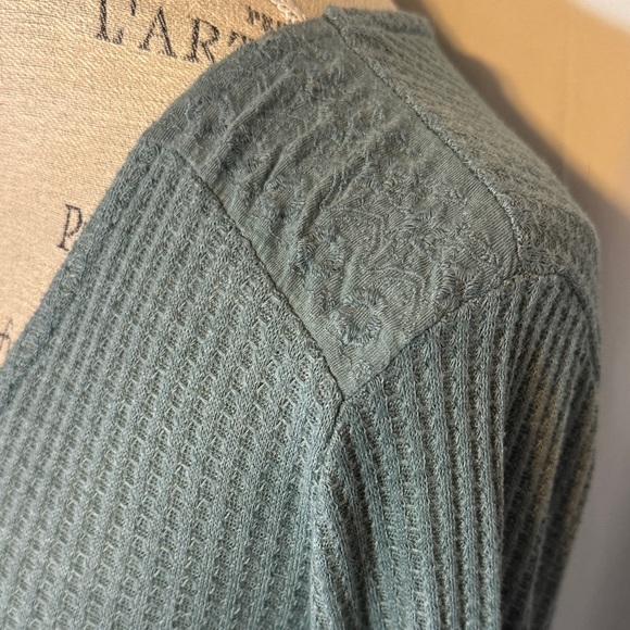Lucky Brand Teal Belled Sleeve V-Neck Waffle Top - Picture 5 of 7
